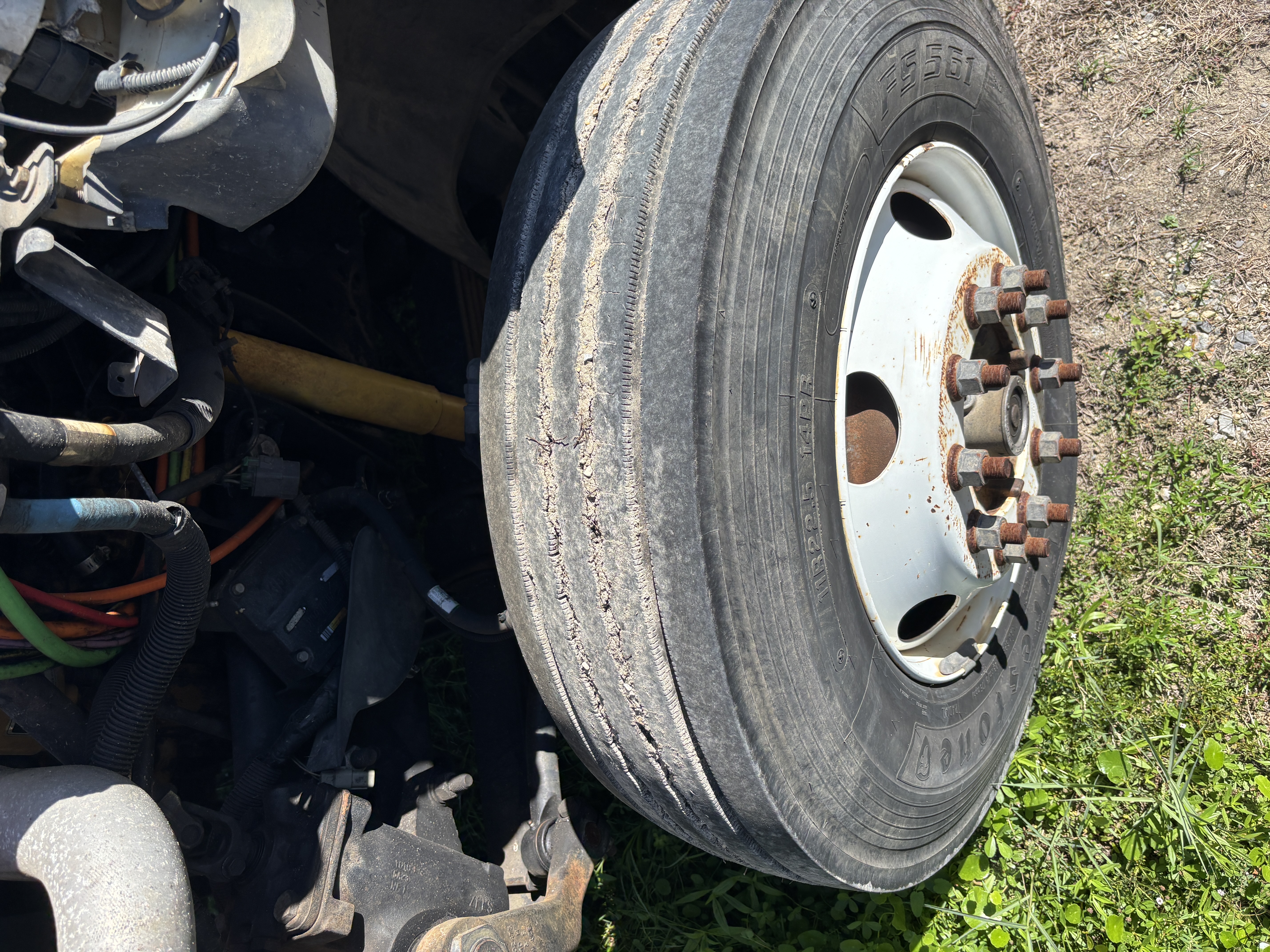 2005 CHEVROLET C7500 - Image 18